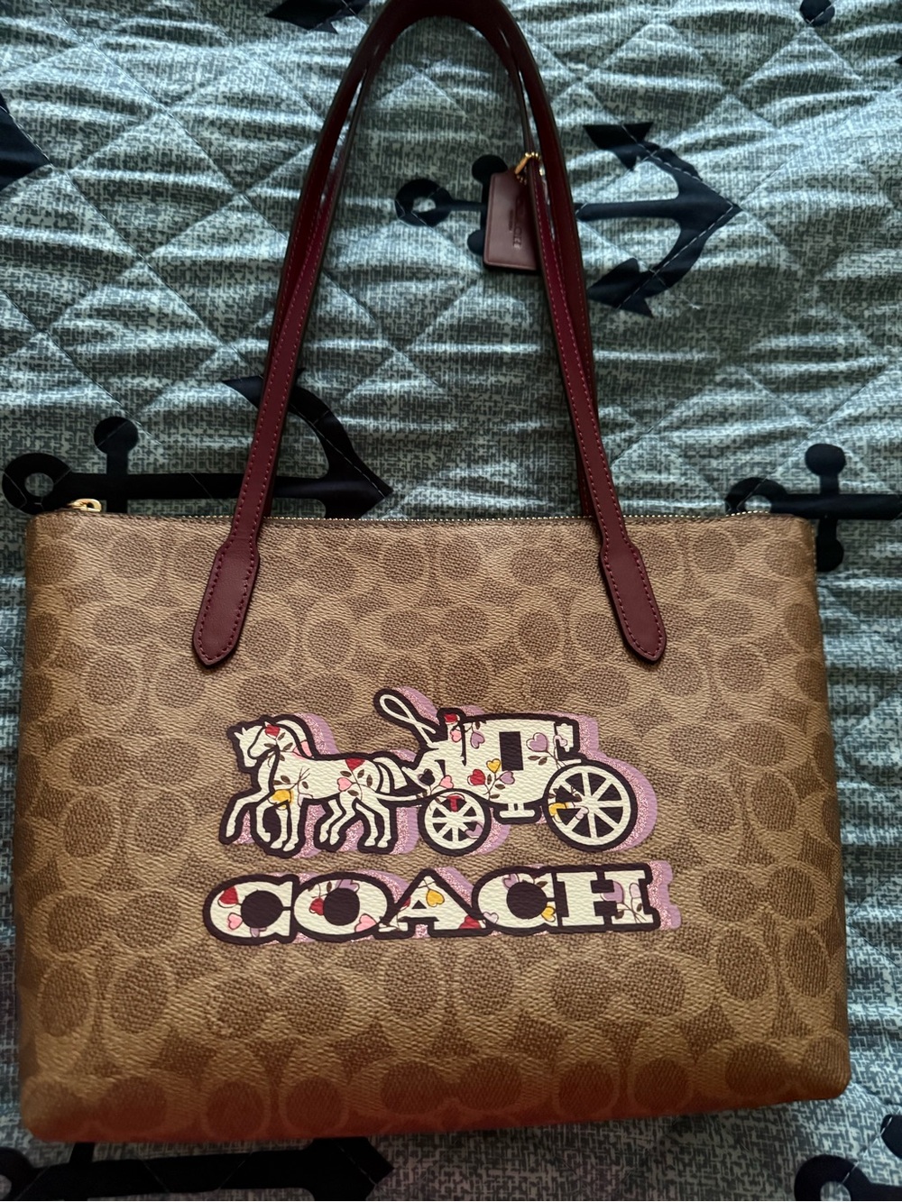 COACH  Signature Tote with Horse and Carriage  Logo Like New